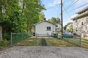 725 W Summit St, Alliance, OH 44601 - Photo 8