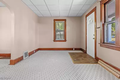 725 W Summit Street, Alliance, OH 44601 - Photo 12