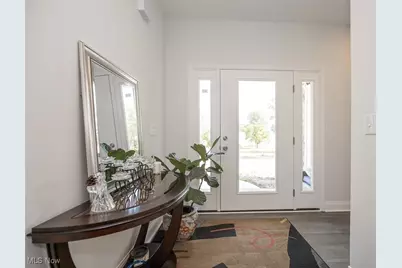 18433 Whitney Road, Strongsville, OH 44149 - Photo 2