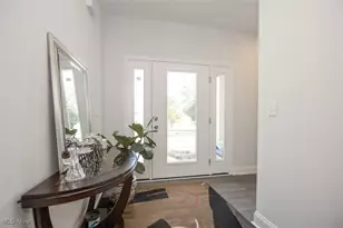 18433 Whitney Rd, Strongsville, OH 44149 - Photo 8