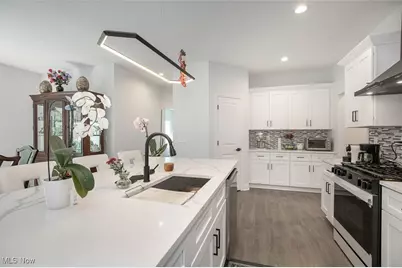 18433 Whitney Road, Strongsville, OH 44149 - Photo 6