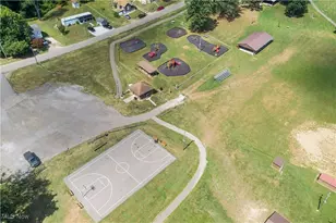 101 Willow St, Bethesda, OH 43719 - Photo 24