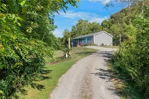 29752 Miltonsburg-Calais Rd, Quaker City, OH 43773 - Photo 2