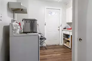 2227 7th St NE, Canton, OH 44704 - Photo 10