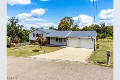 148 Oak Drive, Dillonvale, OH 43917 - Photo 4