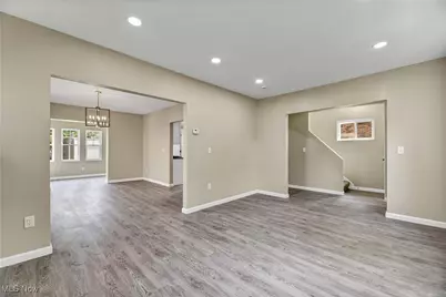 3063 Ashwood Road, Loveland, OH 44120 - Photo 6