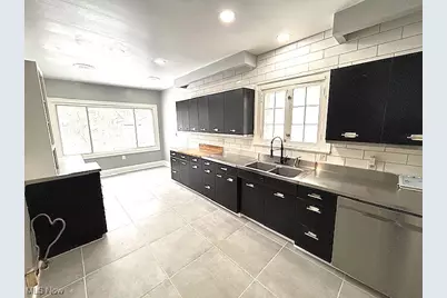 15703 Hazel Road, East Cleveland, OH 44112 - Photo 2