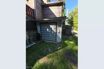 958 Central Avenue, Bellaire, OH 43906 - Photo 2