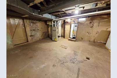 916 Pearl Street, Martins Ferry, OH 43935 - Photo 12