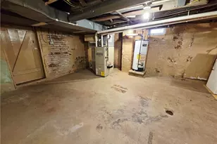 916 Pearl St, Martins Ferry, OH 43935 - Photo 12