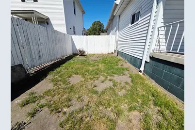 916 Pearl Street, Martins Ferry, OH 43935 - Photo 20