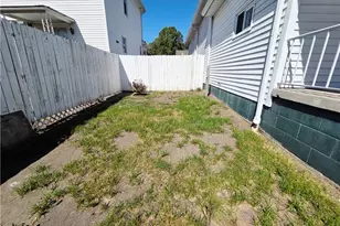 916 Pearl St, Martins Ferry, OH 43935 - Photo 20