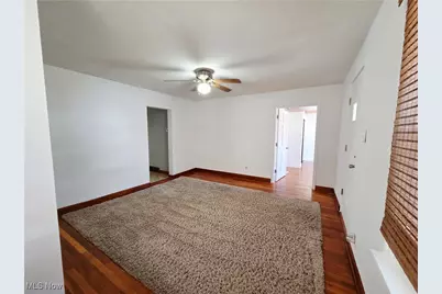 916 Pearl Street, Martins Ferry, OH 43935 - Photo 4