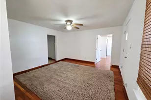 916 Pearl St, Martins Ferry, OH 43935 - Photo 4