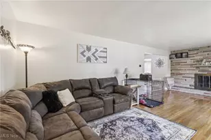 737 Moore Ln, East Palestine, OH 44413 - Photo 10