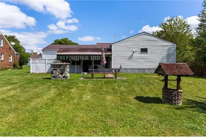 566 Sunshine Avenue, Youngstown, OH 44505 - Photo 6