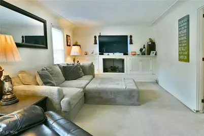 5451 Virginia Drive, Austintown, OH 44515 - Photo 4