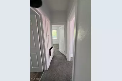 11413 Notre Dame Avenue, Loveland, OH 44104 - Photo 6