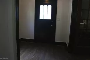 243 W North St, Medina, OH 44256 - Photo 2