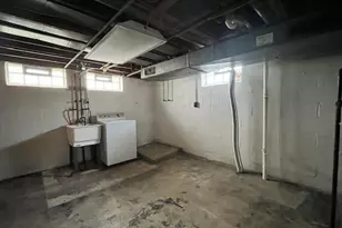 484 E 328th St, Willowick, OH 44095 - Photo 16