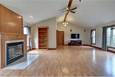 10870 County Road 6, Killbuck, OH 44637 - Photo 4