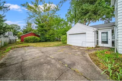 1505 Marlowe Avenue, Akron, OH 44313 - Photo 4