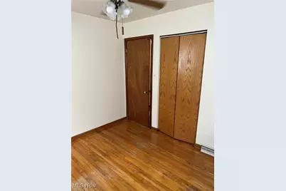 746 Whipple Avenue, Campbell, OH 44405 - Photo 6