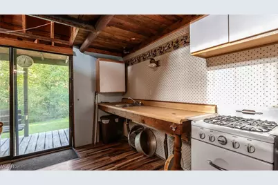 55289 Iowa Road, Cumberland, OH 43732 - Photo 14