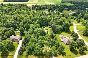 7734 Katie Dr, Wadsworth, OH 44281 - Photo 16