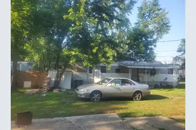 3022 Taft Avenue NE, Canton, OH 44705 - Photo 1