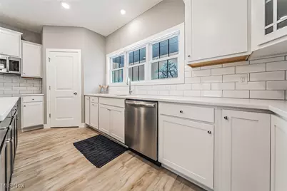 4322 Literary Lane, Willoughby, OH 44094 - Photo 14