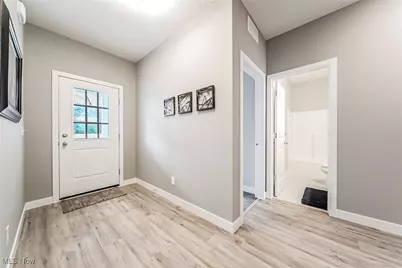 4322 Literary Lane, Willoughby, OH 44094 - Photo 2