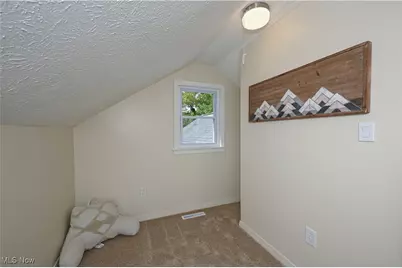 636 Flora Avenue, Akron, OH 44314 - Photo 26