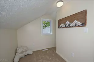 636 Flora Ave, Akron, OH 44314 - Photo 26