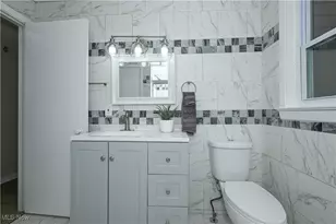 636 Flora Ave, Akron, OH 44314 - Photo 20