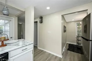 636 Flora Ave, Akron, OH 44314 - Photo 14