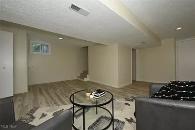 636 Flora Avenue, Akron, OH 44314 - Photo 36