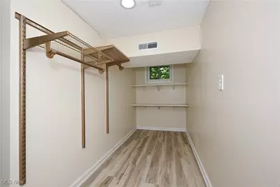 636 Flora Avenue, Akron, OH 44314 - Photo 28