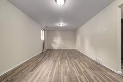 7007 Hidden Valley Drive, Amherst, OH 44001 - Photo 20