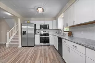 7007 Hidden Valley Dr, Amherst, OH 44001 - Photo 6