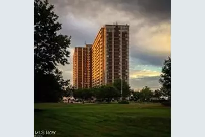 12900 Lake Avenue #820, Oakwood, OH 44107 - Photo 2