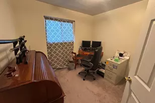 24051 Columbus Rd, Huber Heights, OH 44146 - Photo 14