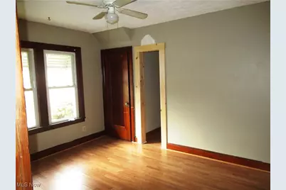 2007 E Midlothian Boulevard, Youngstown, OH 44502 - Photo 6