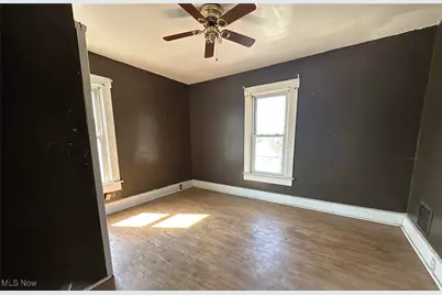 318 N Pleasant Street, New Lexington, OH 43764 - Photo 12