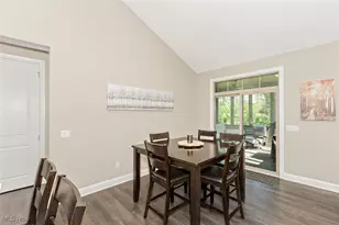 8086 Canyon Ridge, Chagrin Falls, OH 44023 - Photo 8