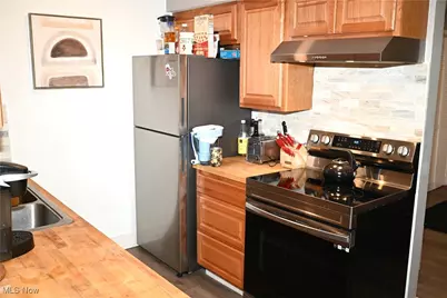 1561 Treetop Trail #B, Akron, OH 44313 - Photo 6