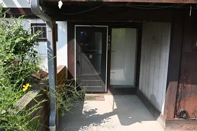 896 Whitepine Drive #C, Akron, OH 44313 - Photo 2