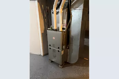 2258 Mogadore Road, Akron, OH 44312 - Photo 24