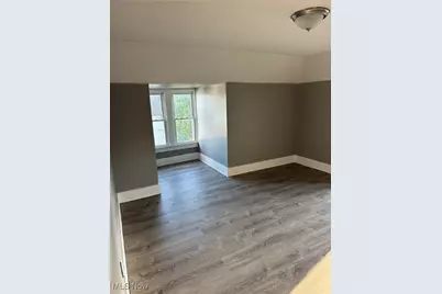 1226 Logan Avenue NW, Canton, OH 44703 - Photo 6