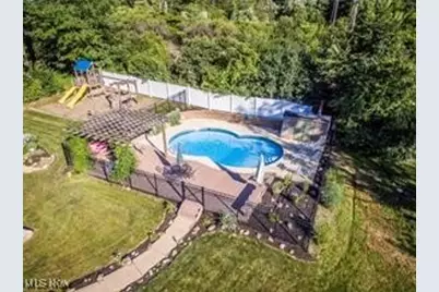 1036 Winhurst Drive, Akron, OH 44313 - Photo 4